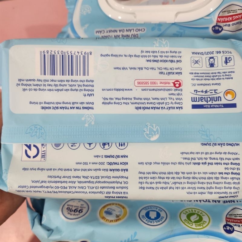 Khăn ướt Bobby Không Mùi Gói 100 Tờ