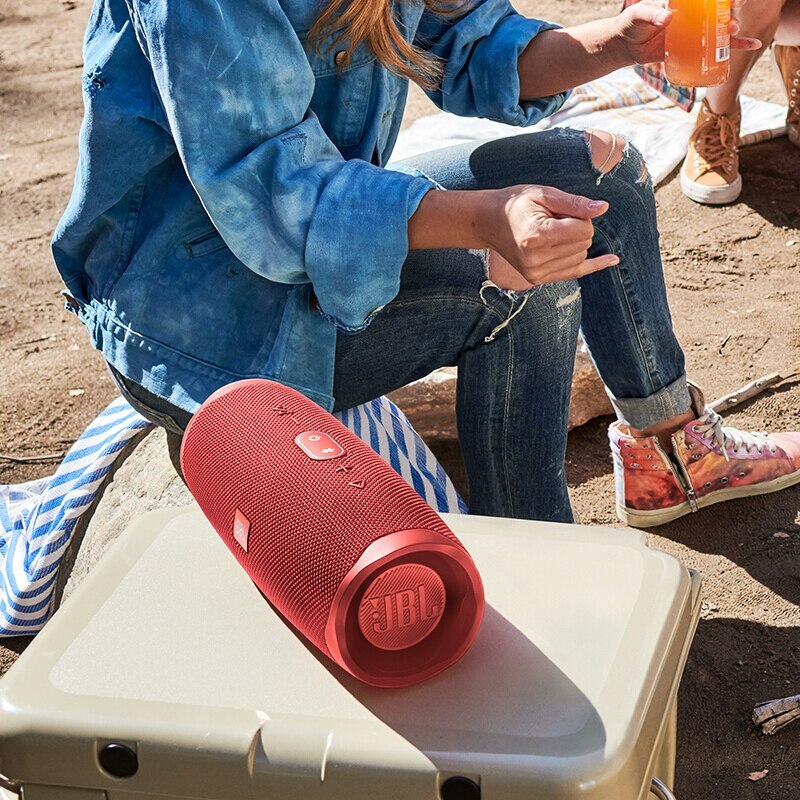JBL Charge 4, Kháng nước IPX7, Thời lượng pin 26h.Âm Trầm Ấm, Thiết Kế Hiện Đại 2 Bass Tổng Công suất Lên Đến 30W.