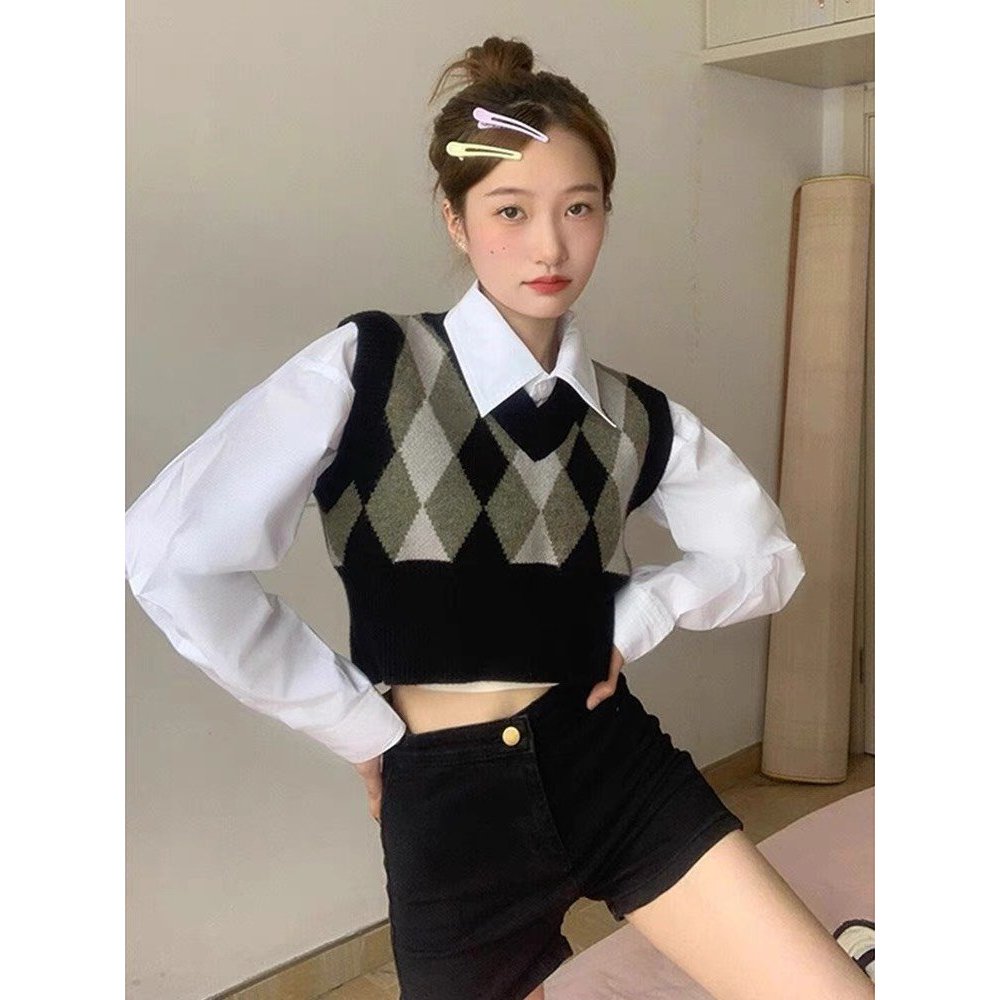 Áo len ghi lê kiểu hàn form vừa basic - Retrostyle.vn - AogiletramdenxanhGL10_P6K1