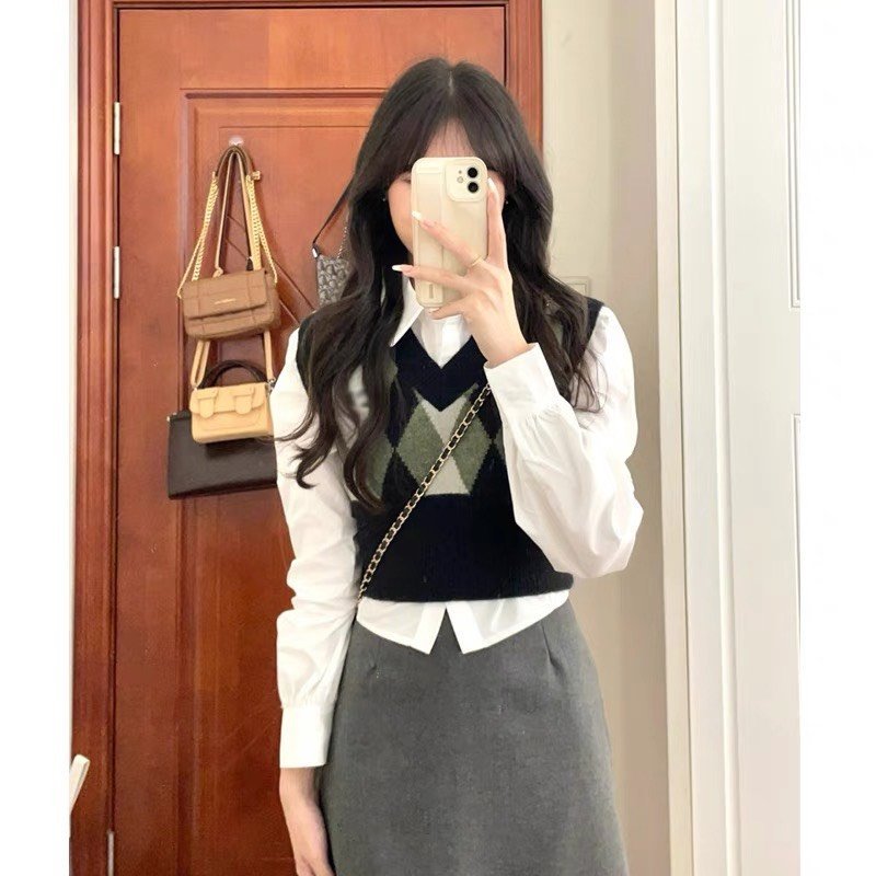 Áo len ghi lê kiểu hàn form vừa basic - Retrostyle.vn - AogiletramdenxanhGL10_P6K1