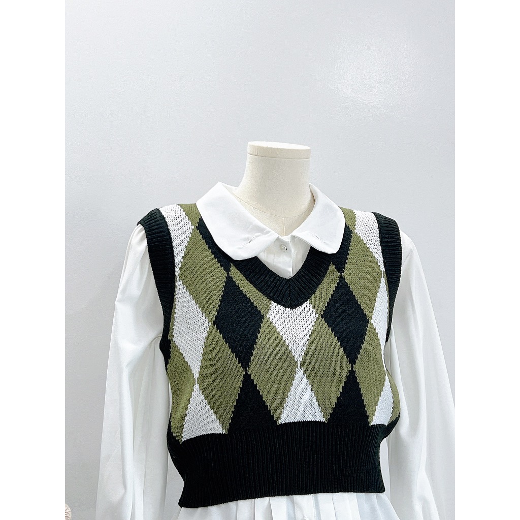 Áo len ghi lê kiểu hàn form vừa basic - Retrostyle.vn - AogiletramdenxanhGL10_P6K1