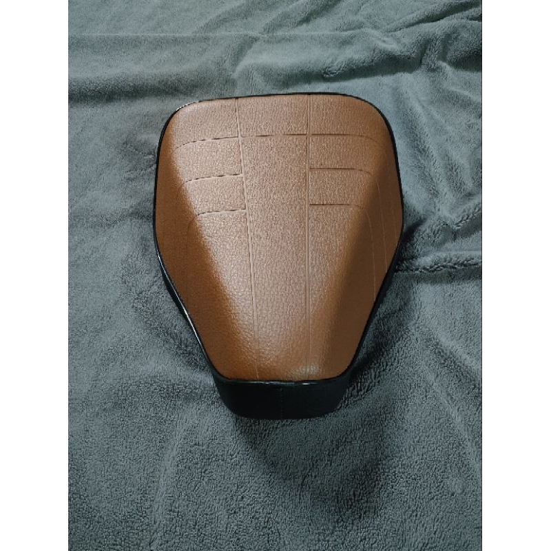 Áo bọc yên trước Xe Cub 50cc  loại tốt