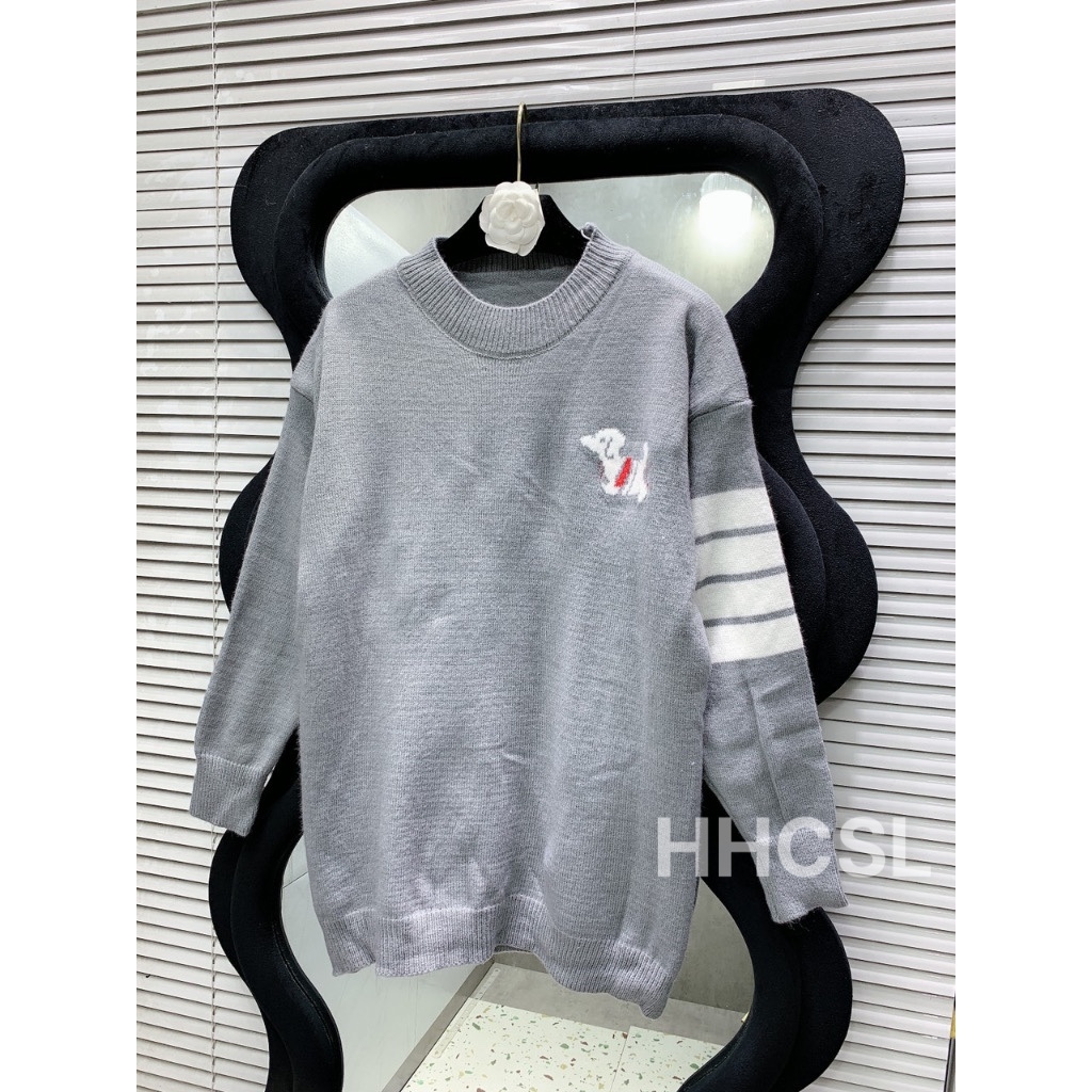 Áo Len , Áo Sweater Nam Nữ Thêu Logo Chó Có Sọc Kẻ Tay - Chất Liệu Len Dày Dặn