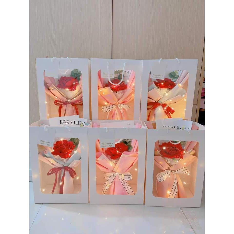 Bó hoa ốc quế _ Hoa sáp_ Qùa tặng 20/10