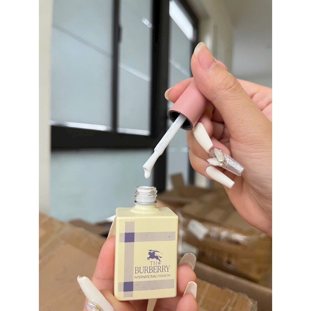 SƠn Gel Buberry Trắng, Đen, Đỏ Lẻ Màu, SƠn Lên Chuẩn màu Mướt Mịn