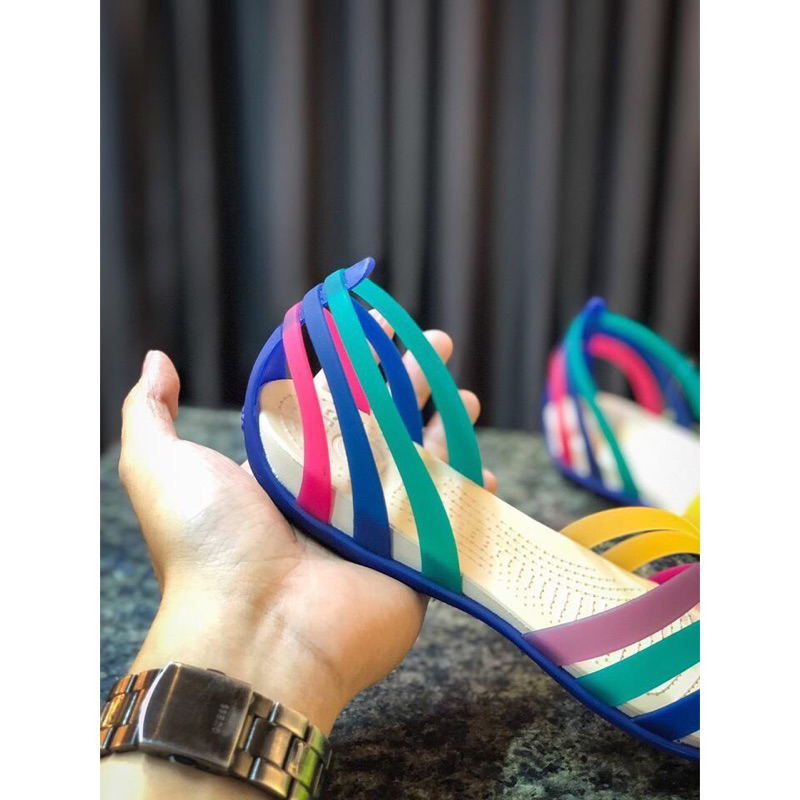 Sandal dây màu điệu đà