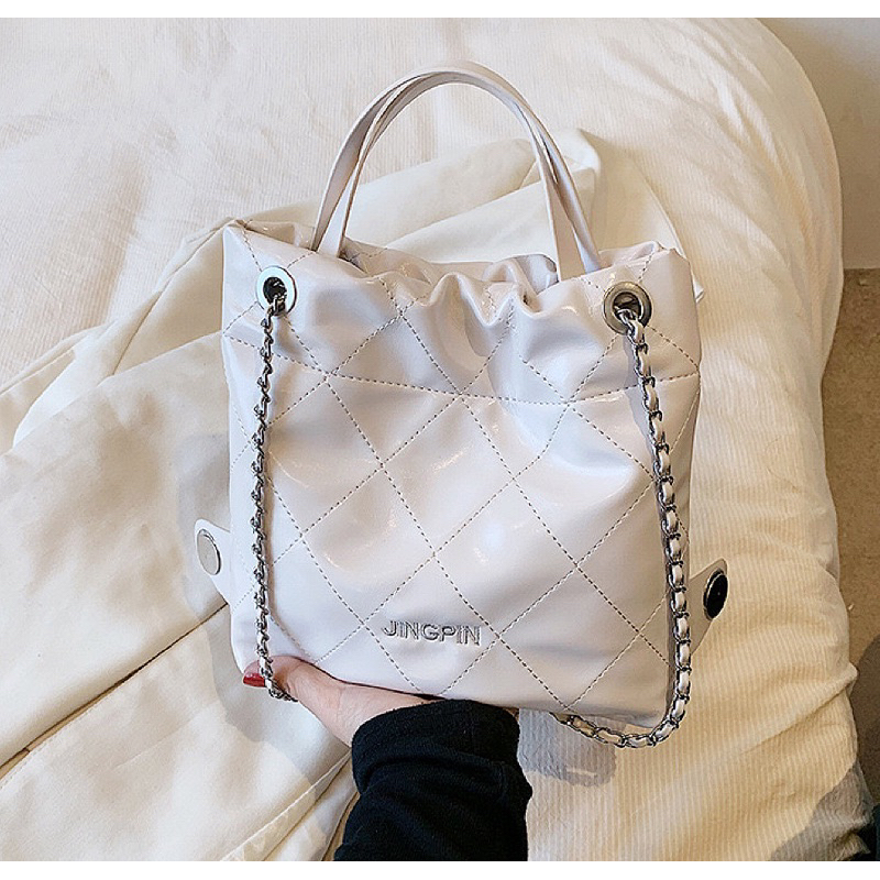 Túi xách nữ đeo chéo khoác vai kiểu balo hàng QCCC