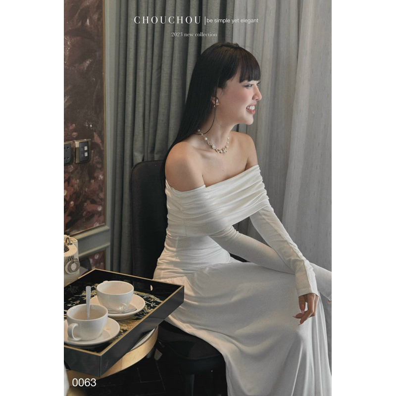 Set áo tay dài trễ vai phối chân váy xoè