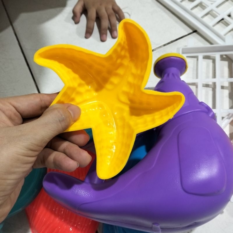 Xe đẩy siêu thị, có nhạc ,kèm nhiều chi tiết để bé chơi cát, ảnh thật