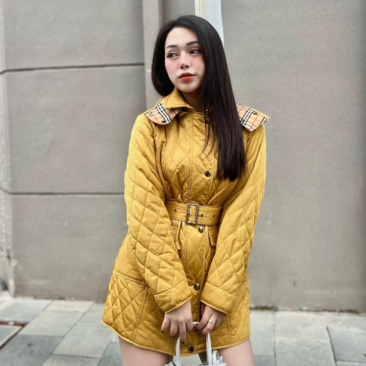 Áo Phao nữ BBR trần trám dáng lỡ có đai eo túi hộp nắp túi phối kẻ trần bông hàng QUẢNG CHÂU cao cấp thu đông 2023