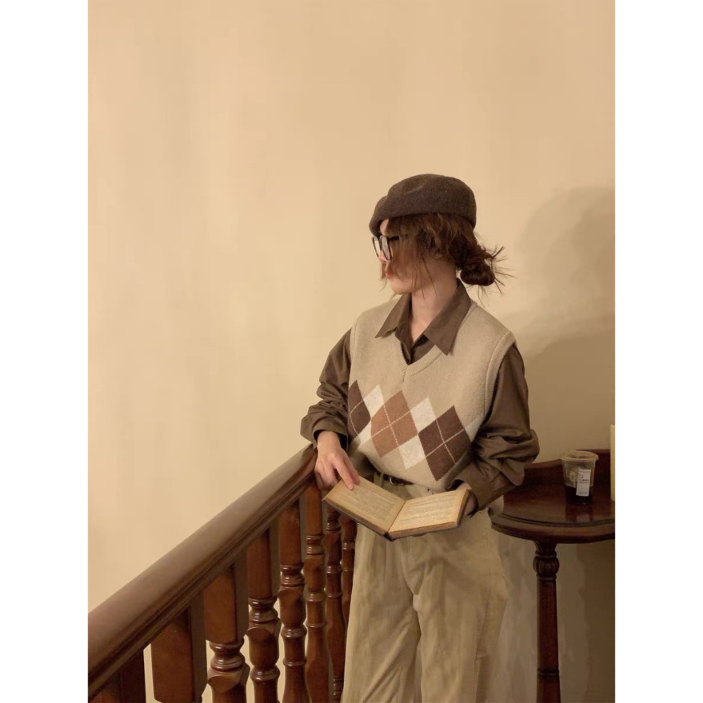 Áo Gile Nữ Chất Len Lông Cừu Mềm Mịn Cao Cấp Hoạ Tiết Kẻ Caro Quả Trám Phong Cách Vintage, Áo Len Không Tay Vintage