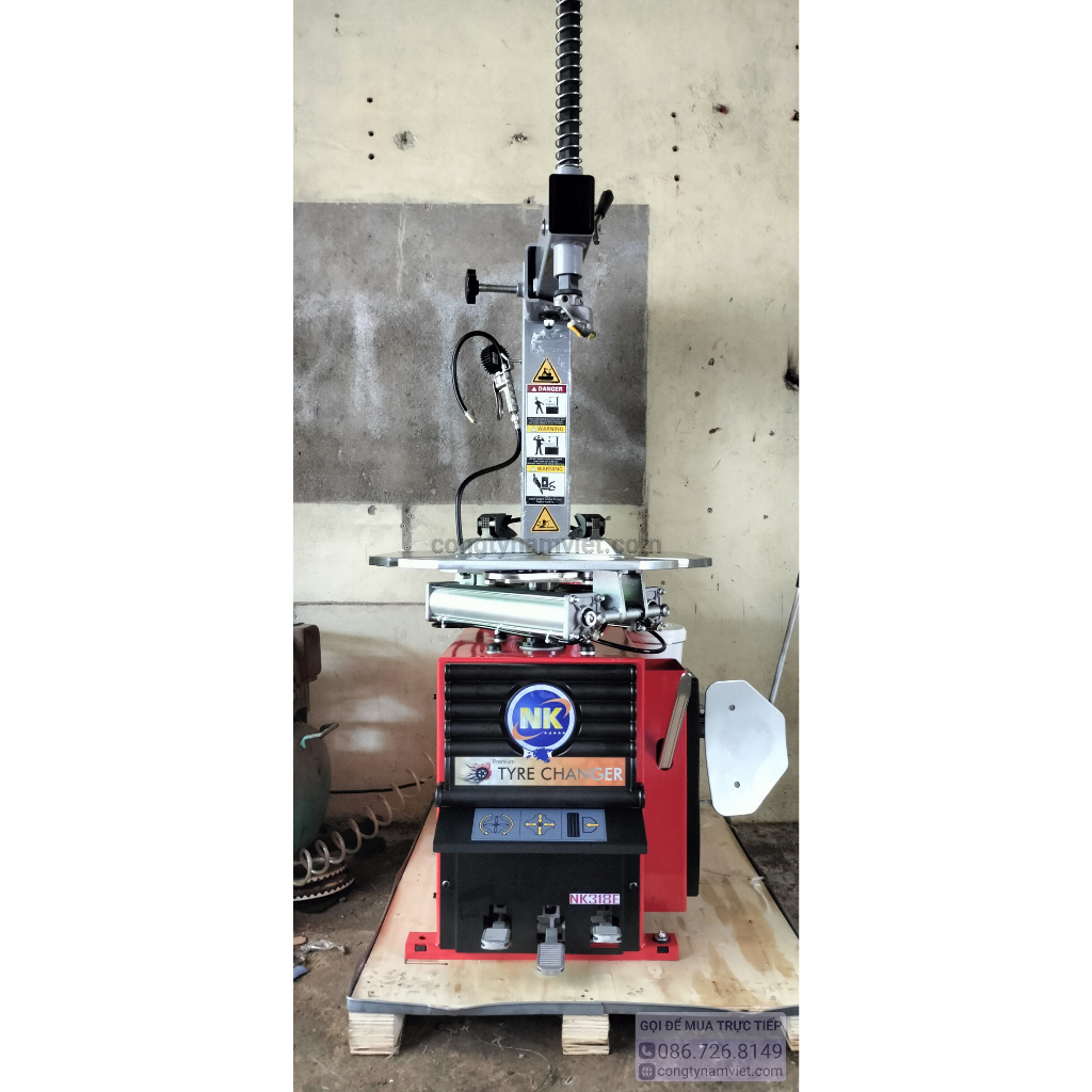 Máy tháo vỏ xe, máy ra vào lốp xe tay ga, xe máy, ô tô NK NK318E