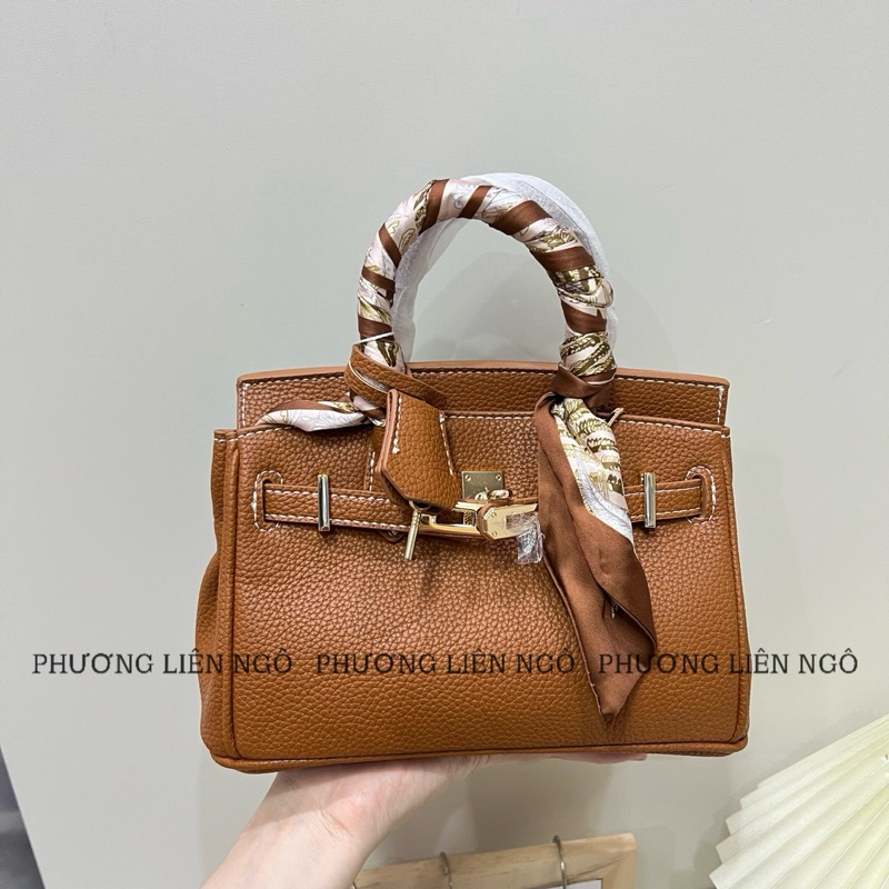 Túi da Nretro tặng kèm khăn lụa sang chảnh