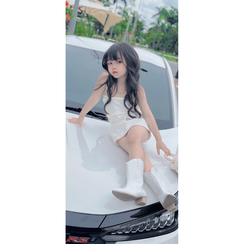 Sét chân váy da và áo ống da cho bé