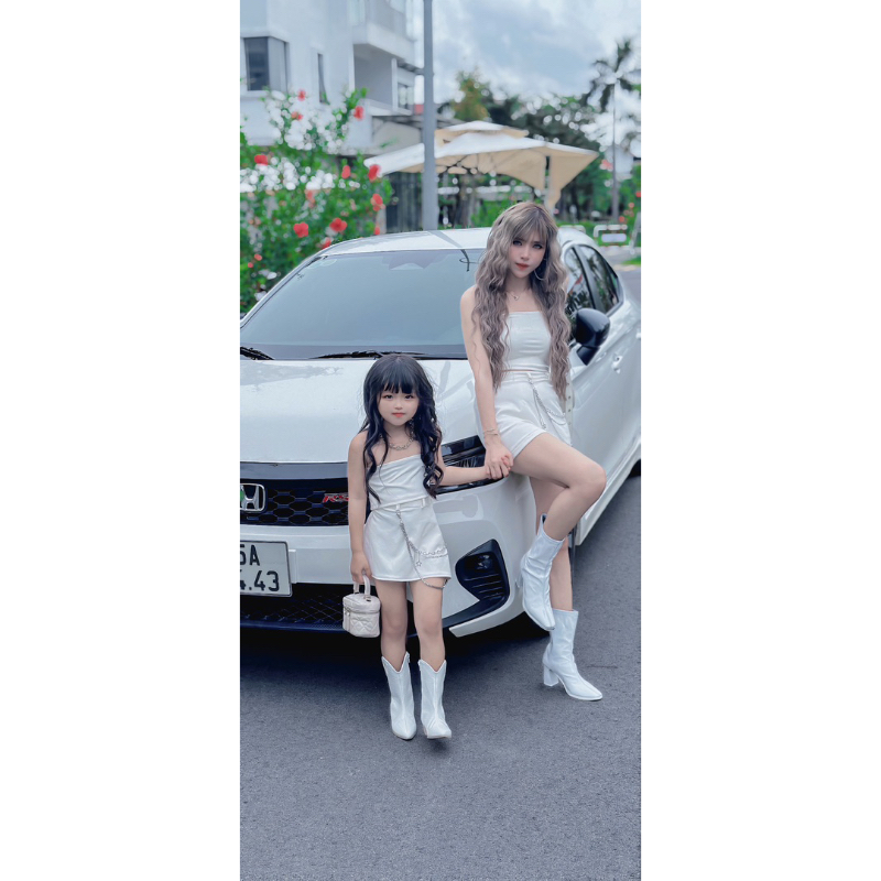 Sét chân váy da và áo ống da cho bé