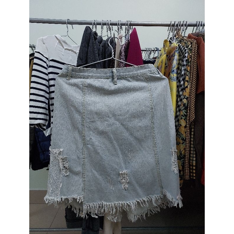 Chân váy Jean 1 eo 78cm.