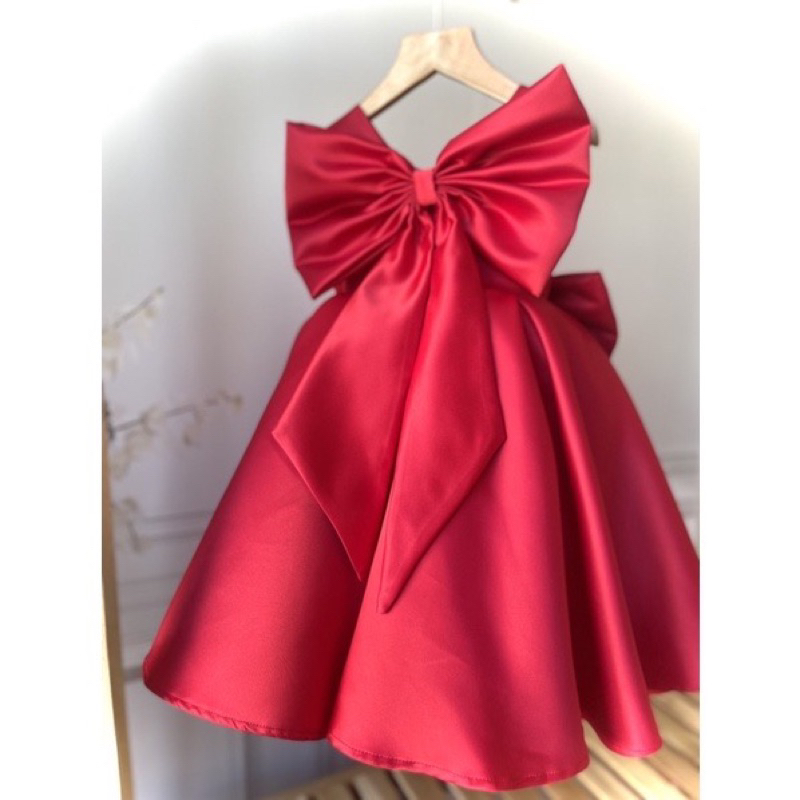 Váy Công Chúa cho bé Nơ to