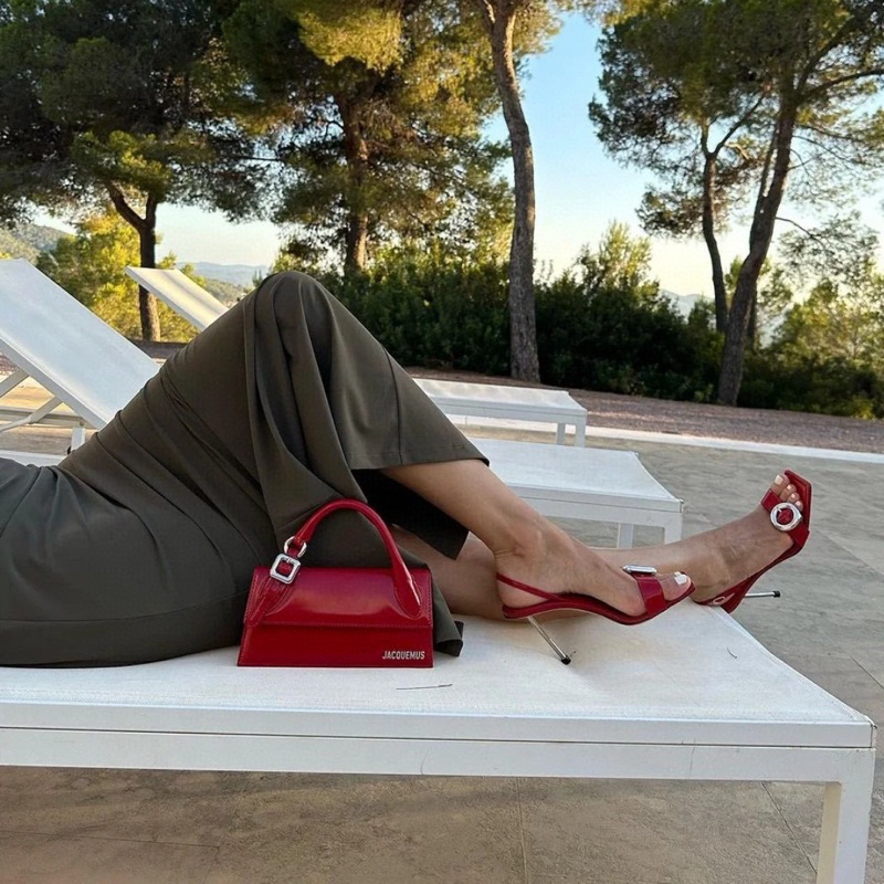 Túi xách Jacquemus Le Chiquito 2023 Đỏ, Nâu Nhập Khẩu Da Bê nguyên miếng Phần Cứng Mạ Vàng