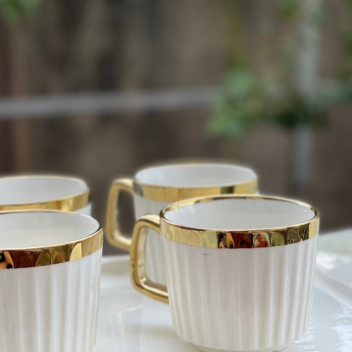 Bộ Ấm Trà Sứ AB FAMILY Màu Trắng Phong Cách Châu Âu Viền Vàng Kèm Khay Sứ Cao Cấp