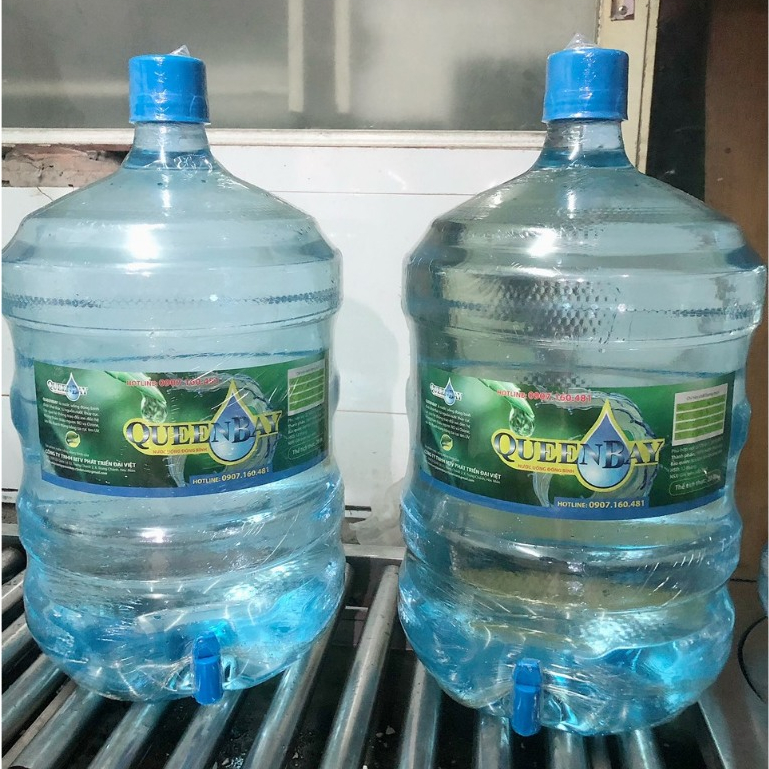 Bình Nước Uống Tinh Khiết Queenbay 19L  +  dùng được cho máy nước nóng lạnh