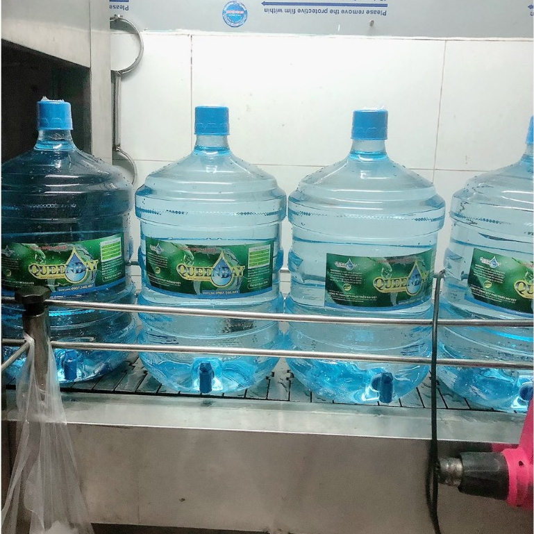 Bình Nước Uống Tinh Khiết Queenbay 19L  +  dùng được cho máy nước nóng lạnh