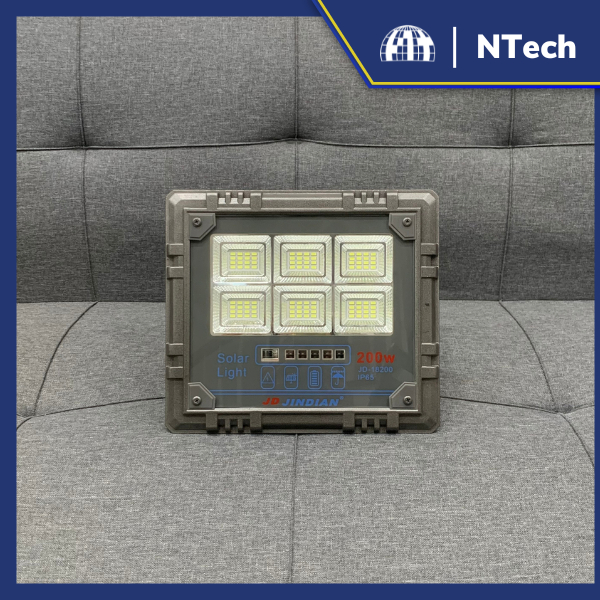 Đèn pha led năng lượng mặt trời JD-18200, công suất 200W- Bảo hành 2 năm