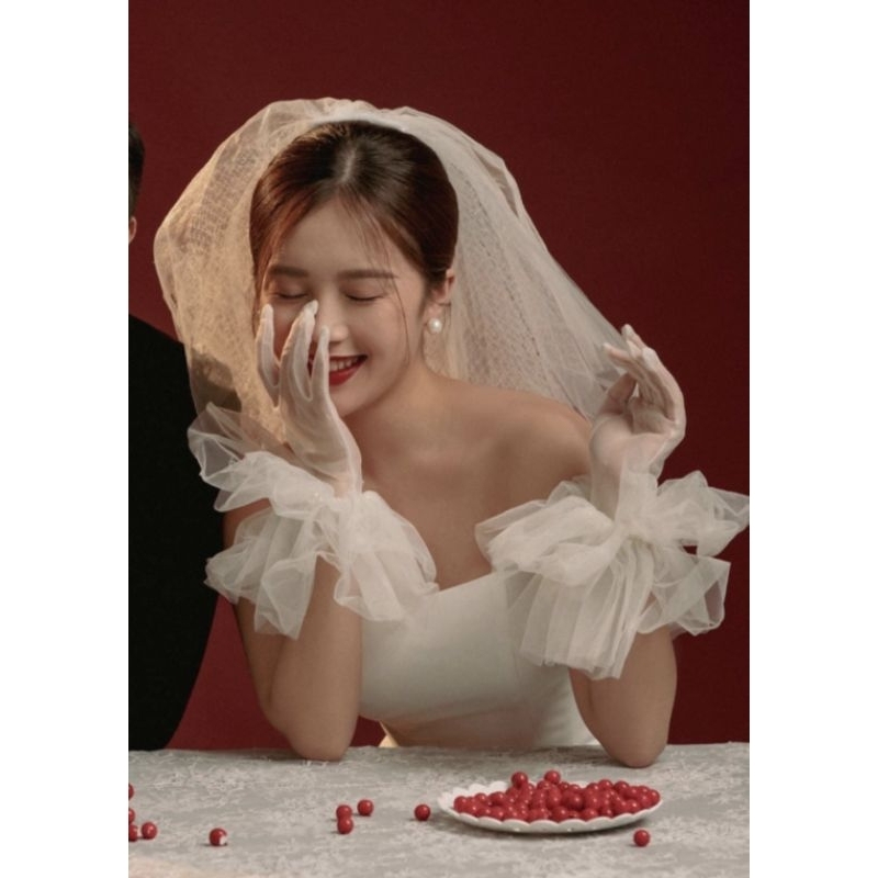 Bao tay chụp ảnh xếp ly