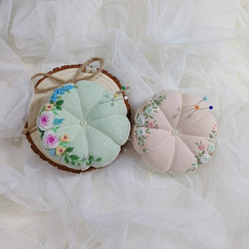 GỐI CẮM KIM THÊU TAY