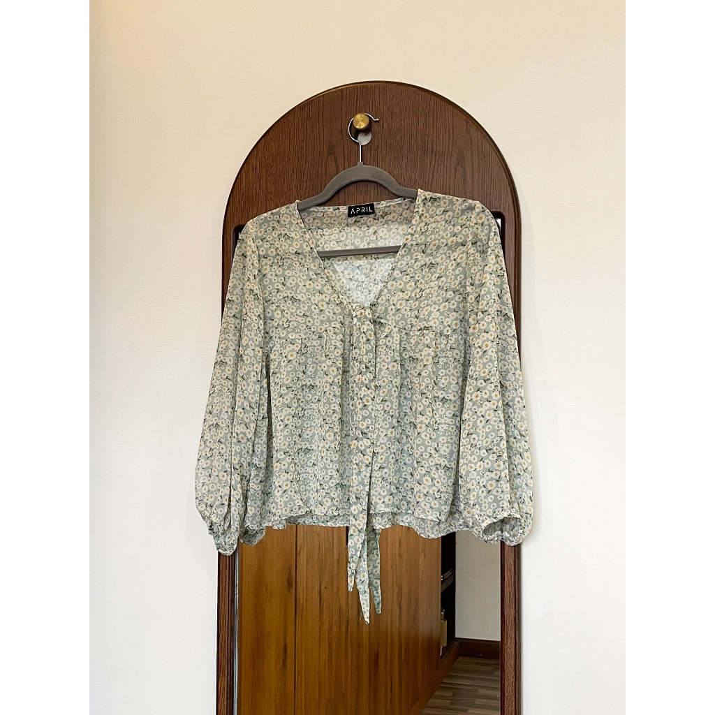 Pass Set Phối xanh baby blue gồm Áo Hoa Nhí April và Quần Short Dottie - có tách lẻ