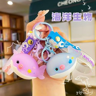 Mk - móc khóa cá voi đại dương xanh.