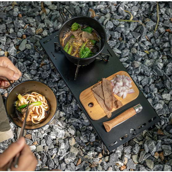 Bàn bếp gas cắm trại thép không gỉ mạ titanium đen Campingmoon BKSK-310/ BKSK-310CP