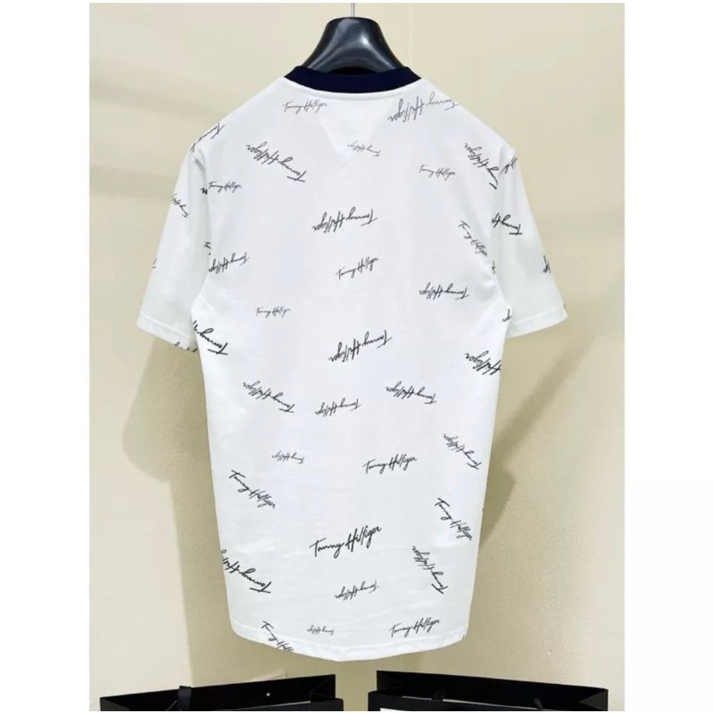Áo Phông Tommy Chữ Kí Phiên Bản Mới Thêu Sọc Đen Trắng Đỏ - Áo Phông Chất Cotton Co Dãn Thoải Mái Bản Đẹp Form DánUnisex