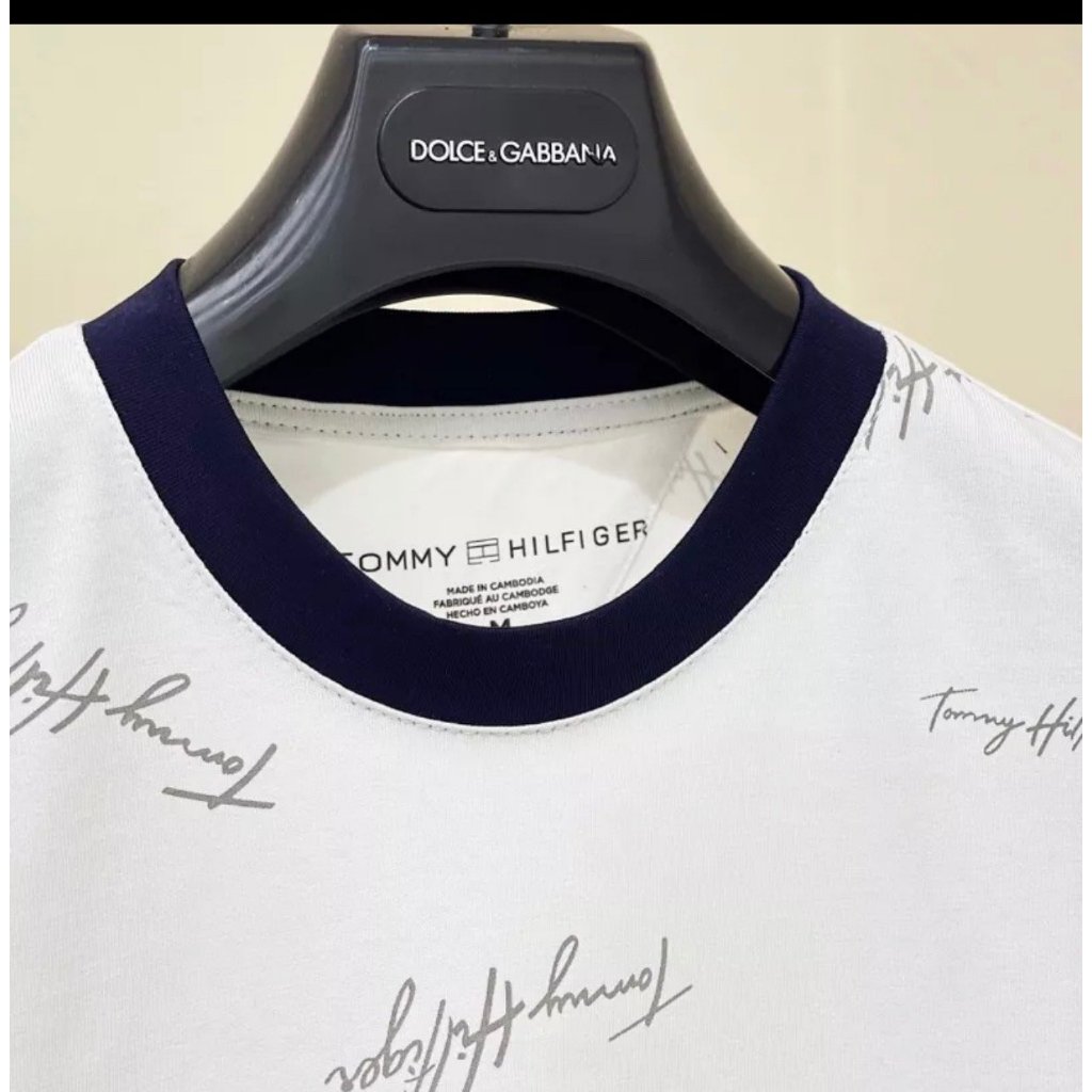 Áo Phông Tommy Chữ Kí Phiên Bản Mới Thêu Sọc Đen Trắng Đỏ - Áo Phông Chất Cotton Co Dãn Thoải Mái Bản Đẹp Form DánUnisex