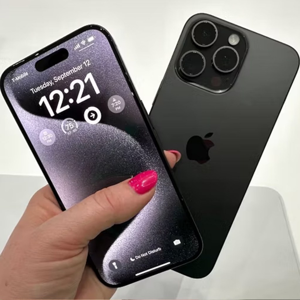 15 PR.m mới ra tặng kèm sạc