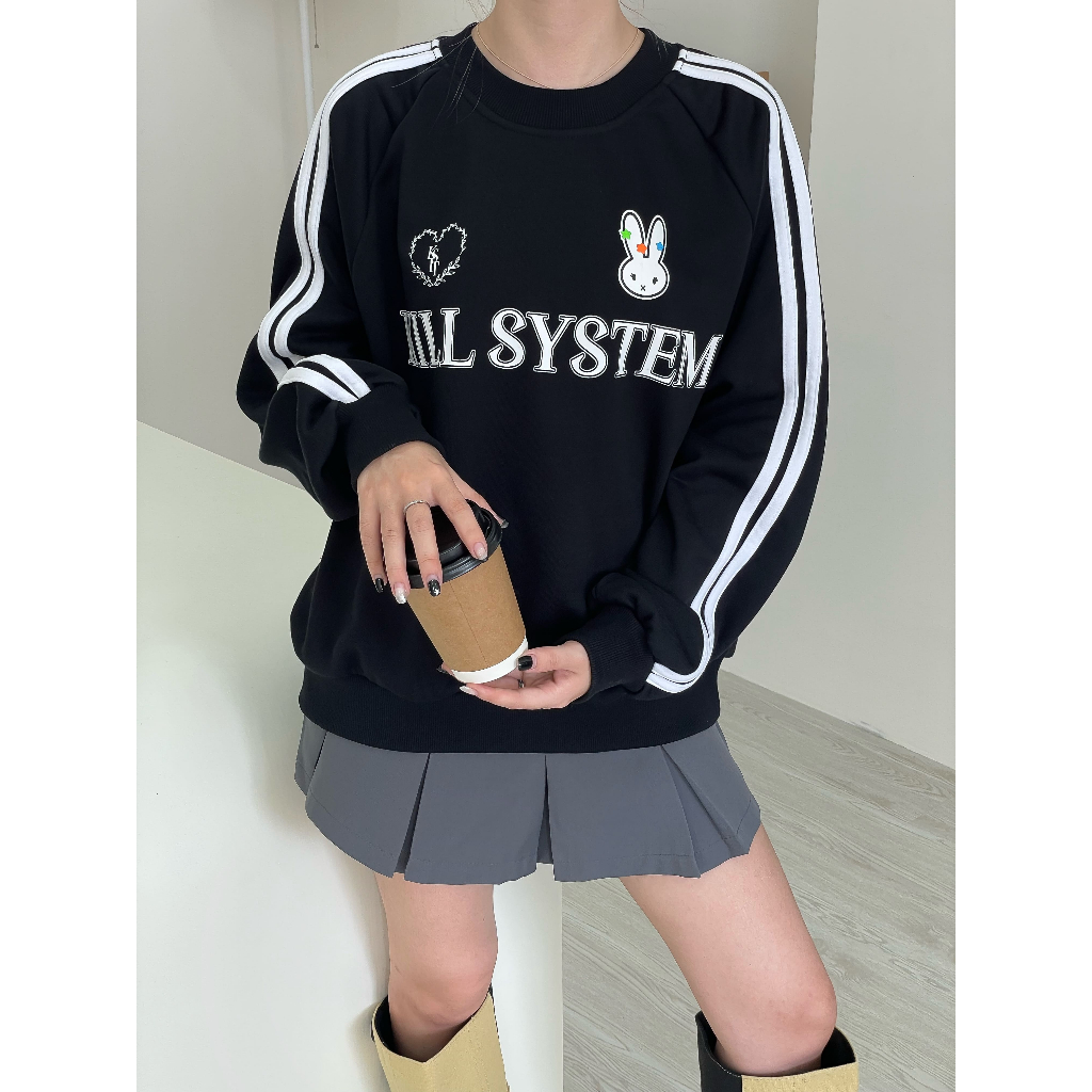 Áo sweater form boxy Kill System hình thỏ Cozy màu xám viền sọc tay chất vải chân cua