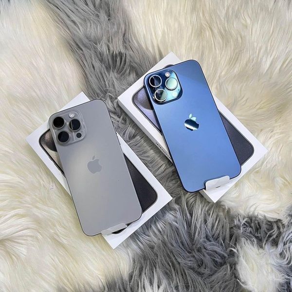 15 PR.m mới ra tặng kèm sạc