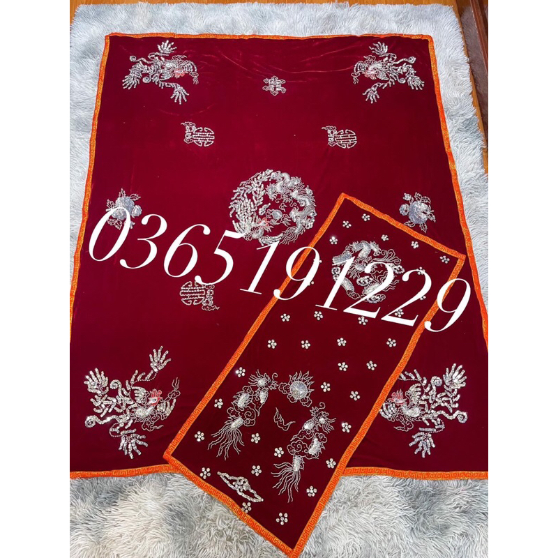 Bộ khăn phủ diện tấu hương dùng trong các gia hầu đồng.
