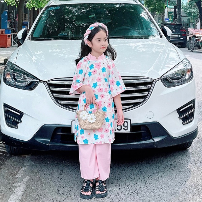 Áo Dài Cách Tân Lụa Mango Màu Hoa Xanh NHÍM XÙ KIDS Kèm Mấn Cho Mẹ Và Bé 5kg - 64kg - AD116