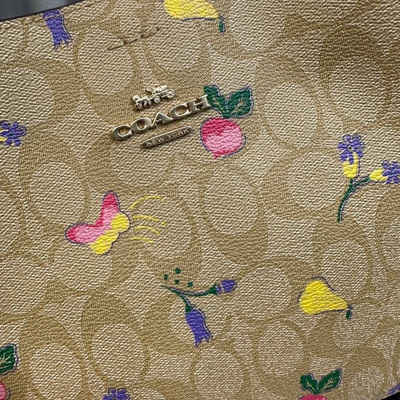 Túi Town Bucket Bag With Dandelion Floral Print