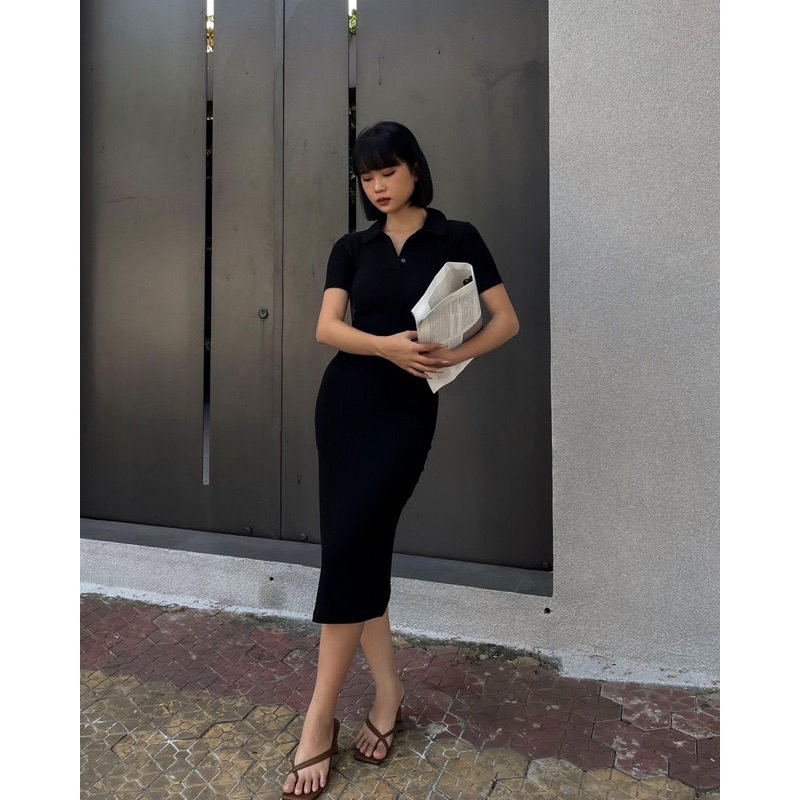 Đầm body xẻ đùi Tachichu mới 99%