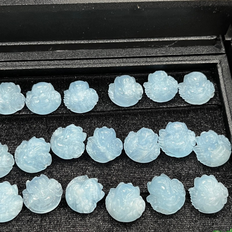 Mặt dây chuyền hồ ly chúa xanh biển đá aquamarine