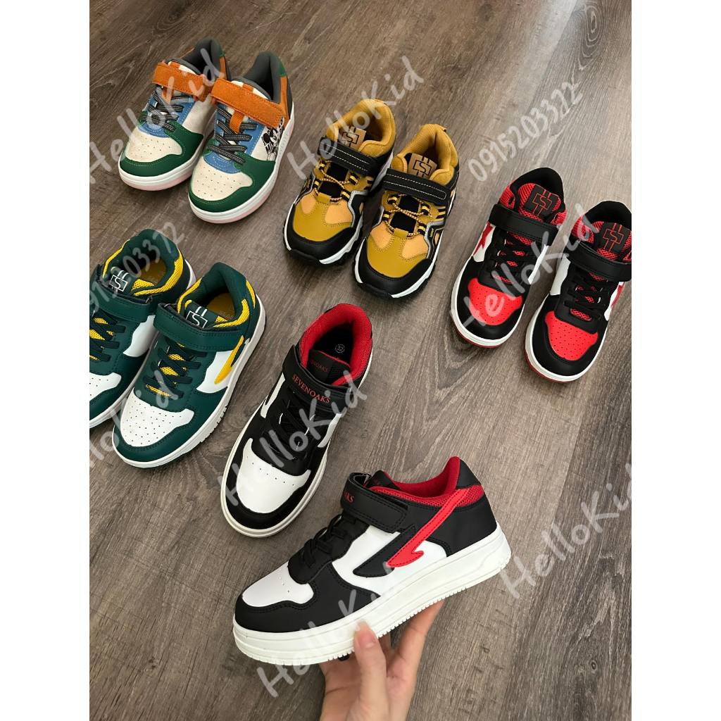 Giày thể thao màu sắc 04/10