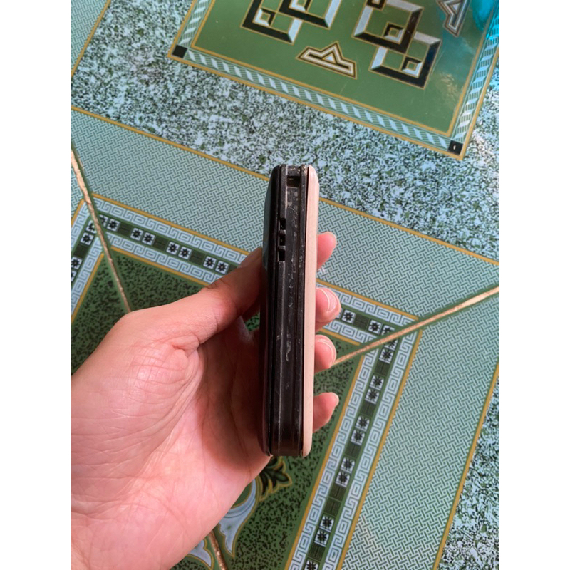 Xác điện thoại Nokia 7610 trắng màn