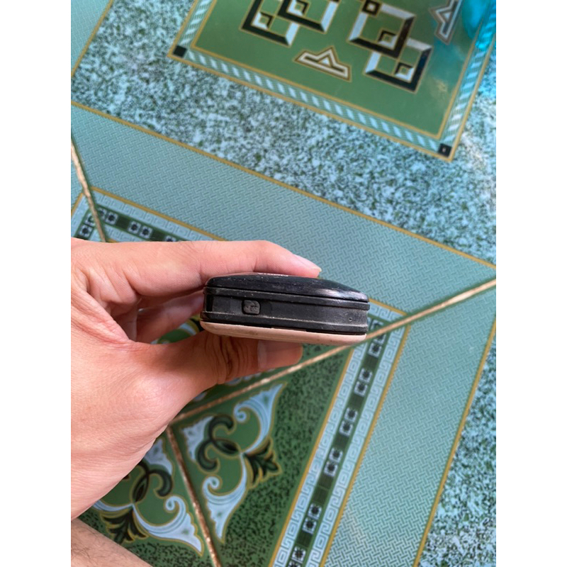 Xác điện thoại Nokia 7610 trắng màn