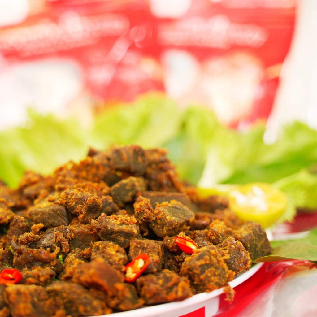 Bò khô cắt viên vị cay chính hãng Annalala thơm ngon đậm vị gói 100g