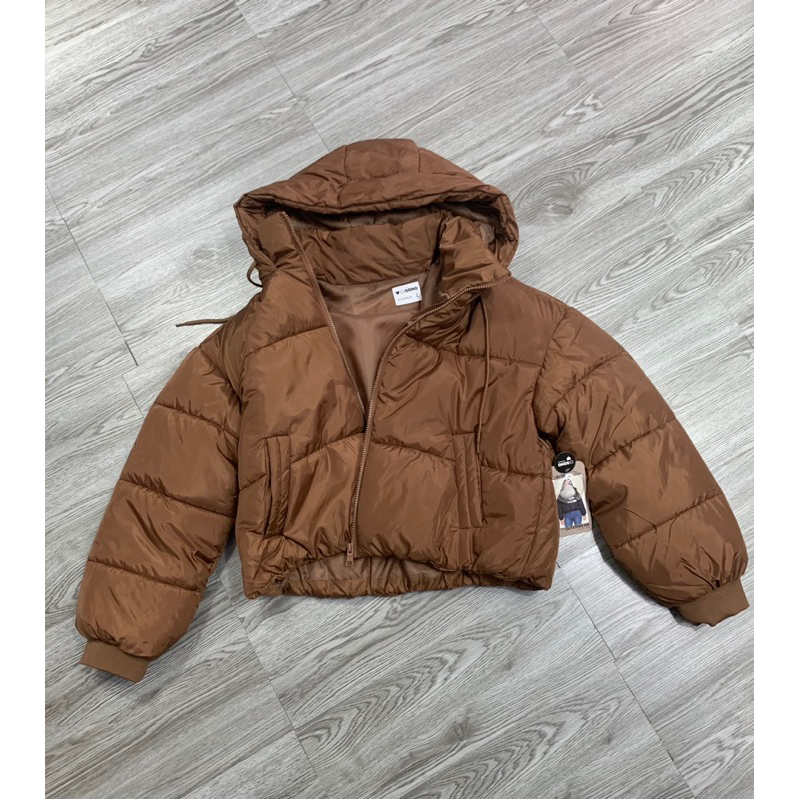 PHAO XUẤT XỊN NỮ