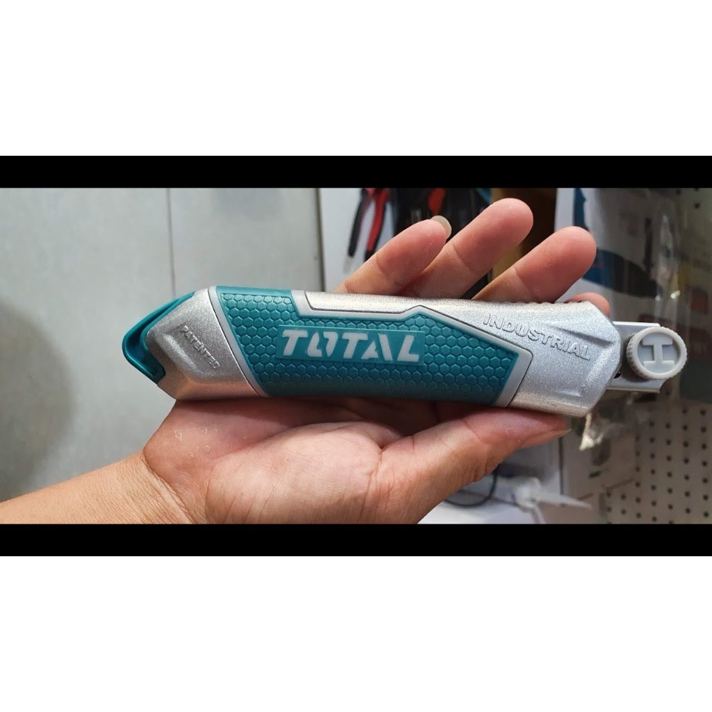 Dao rọc giấy thân nhôm 178mm Total TG5121806