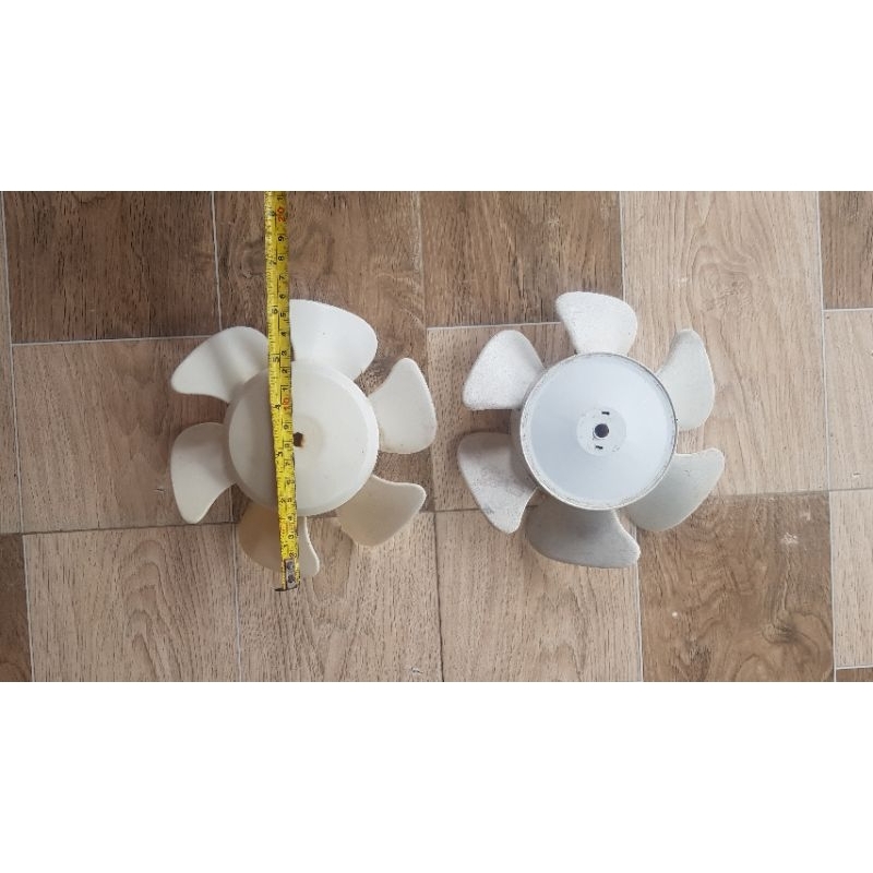 Cánh quạt hút 15cm tháo máy cũ gồm 2 cái