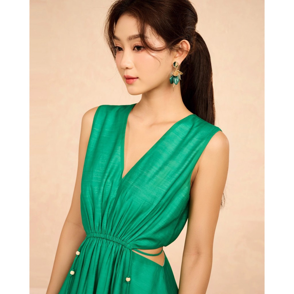 Đầm sát nách cut-out maxi - Everluxe