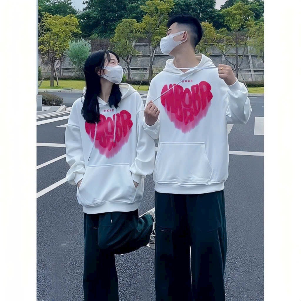 áo khoác hoodie in hình trái tim ở giữa có nón phong cách hàn quốc mặc cặp đôi siêu cute